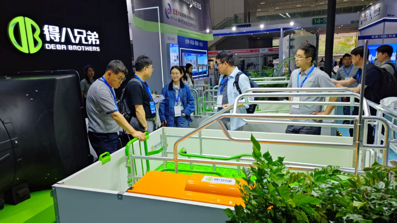 Debabrother သည် 23 ကြိမ်မြောက် China Animal Husbandry Expo 2026 တွင် အံ့မခန်းအသွင်အပြင်ကို ဖန်တီးထားသည်- ဆန်းသစ်သောစက်ပစ္စည်းများဖြင့် စမတ်ကျသောမွေးမြူခြင်းကို အားကောင်းစေသည်